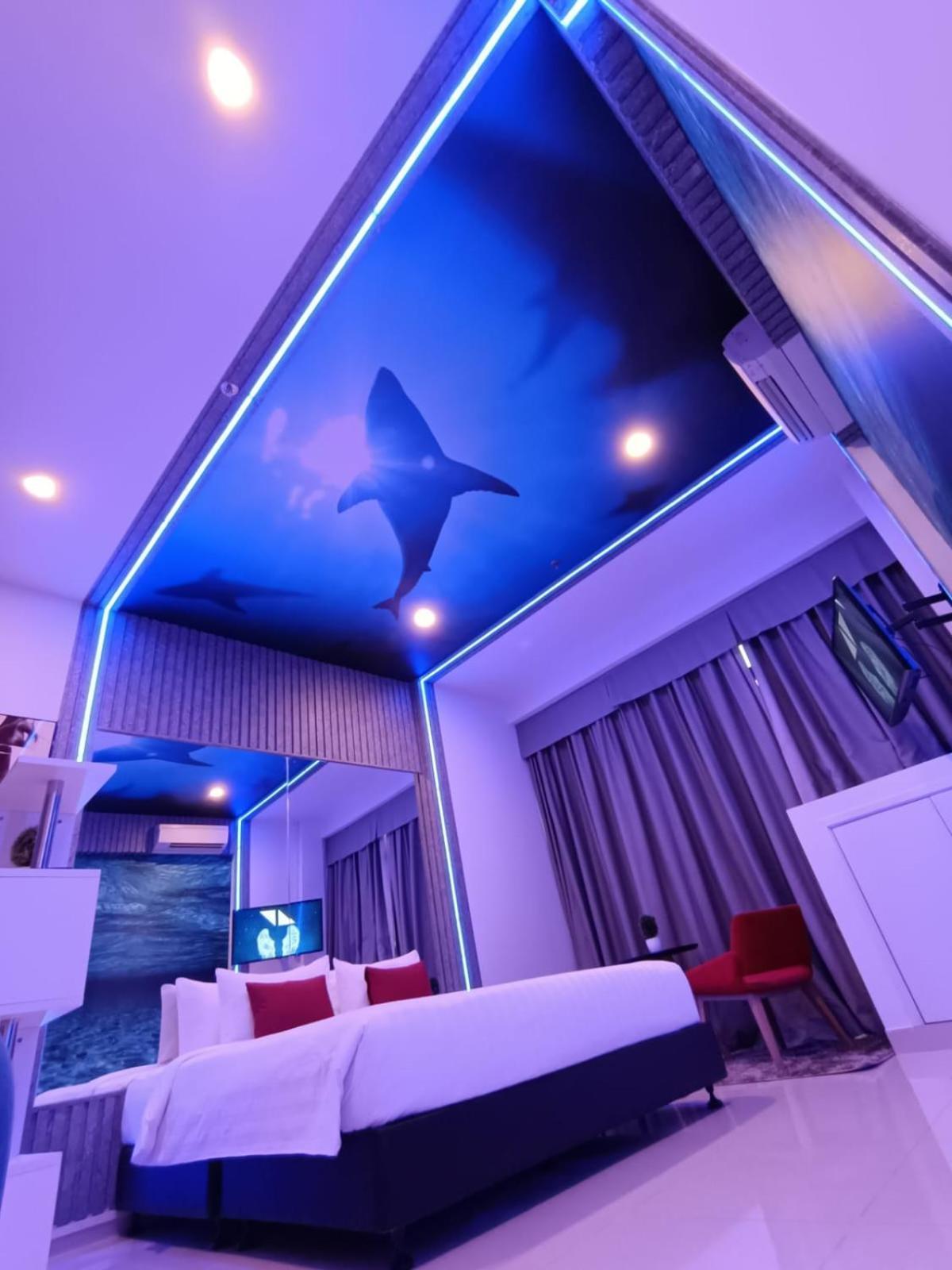 The Bridge Club Khách sạn