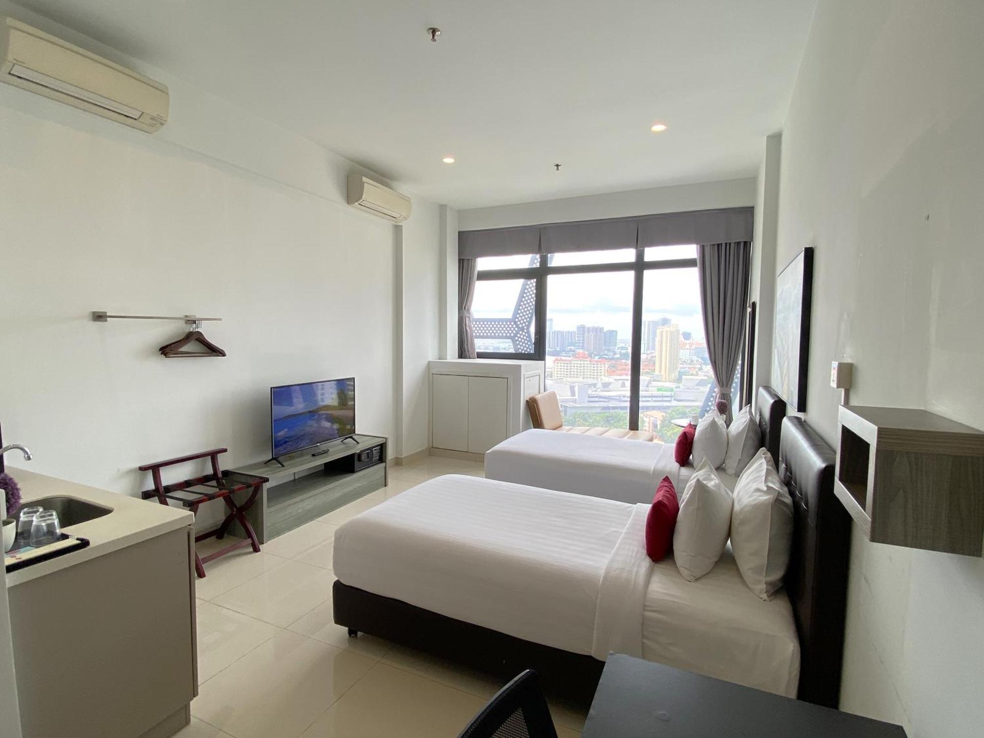 The Bridge Club Phnom Penh