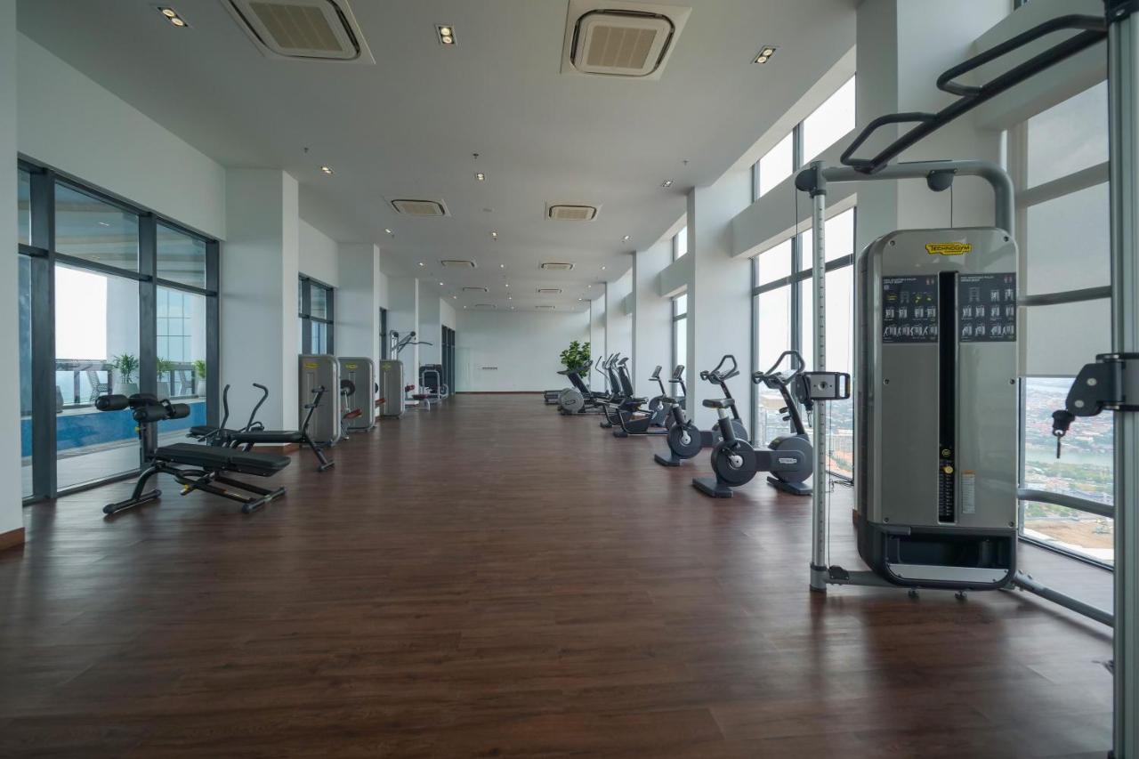 The Bridge Club Khách sạn 4*