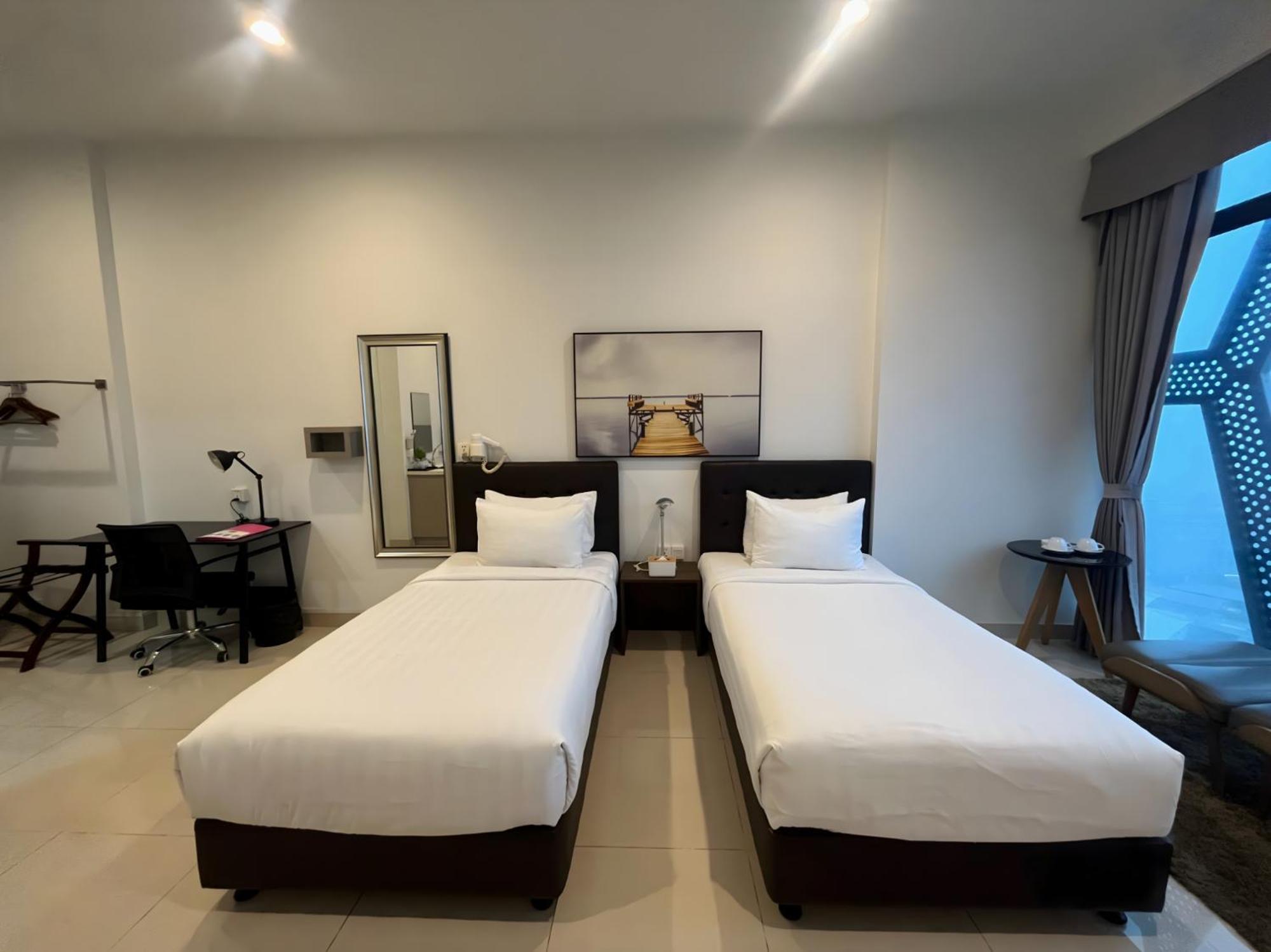 The Bridge Club Phnom Penh
